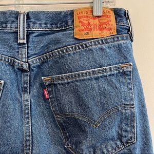 Levi’s 501 straight leg jeans
